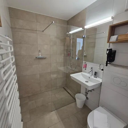 Naturparkhotel Florence 호텔 웨이센바크앰레치